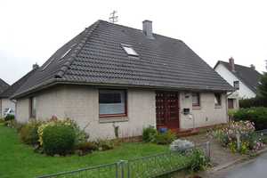 Gepflegtes Einfamilienhaus in ruhiger aber doch zentraler Wohnlage in Lunden, Kreis Dithmarschen – Dithmarschen (Kreis) – Vorschaubild 2