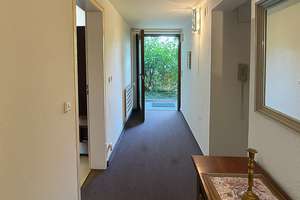 Familientraum in Leonberg – Wohlfühloase mit Kamin, Balkon und Einliegerwohnung – Die vollständige Adresse der Immobilie erhältst du vom Anbieter., 71229 Leonberg – Vorschaubild 10