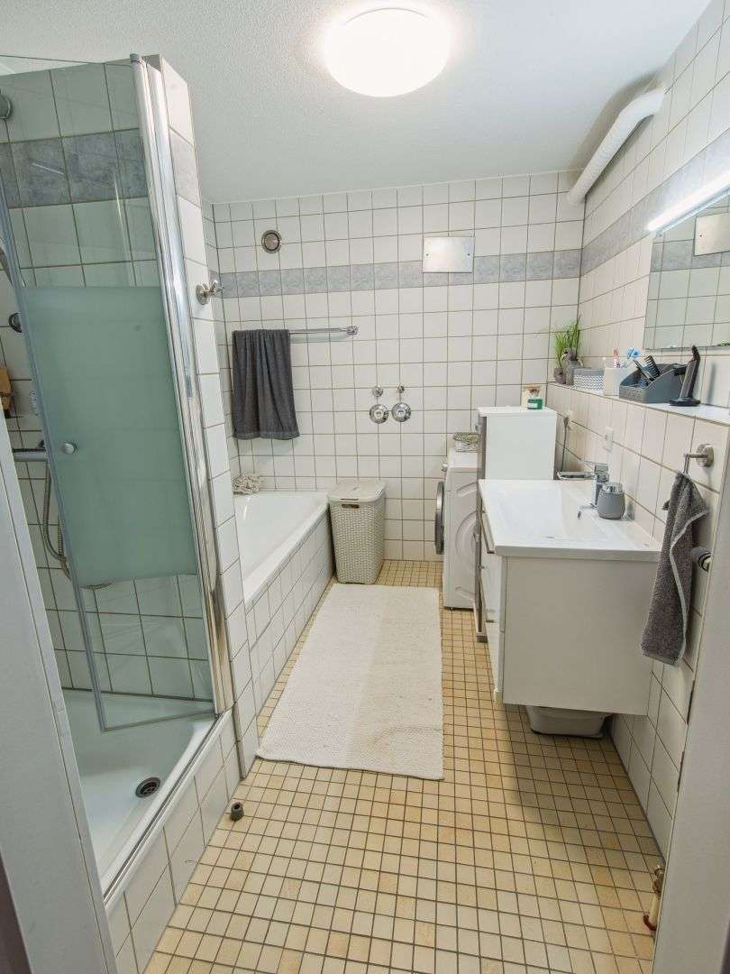 Immobilie in Hügelsheim - Frisch renovierte 3-Zimmer-Eigentumswohnung mit Stellplatz in Hügelsheim - Bild 1