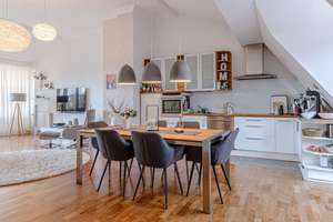 Maritimes Wohnen: Schöne 4-Zimmer-Maisonettewohnung mit Blick auf die Weser  – 28199 Alte Neustadt, Bremen – Vorschaubild 3
