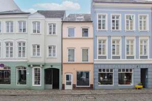 Altstadthaus im Szeneviertel von Flensburg – ideal für Anleger oder Eigennutzer – Die vollständige Adresse der Immobilie erhältst du vom Anbieter., 24939 Nordertor, Flensburg – Vorschaubild 1