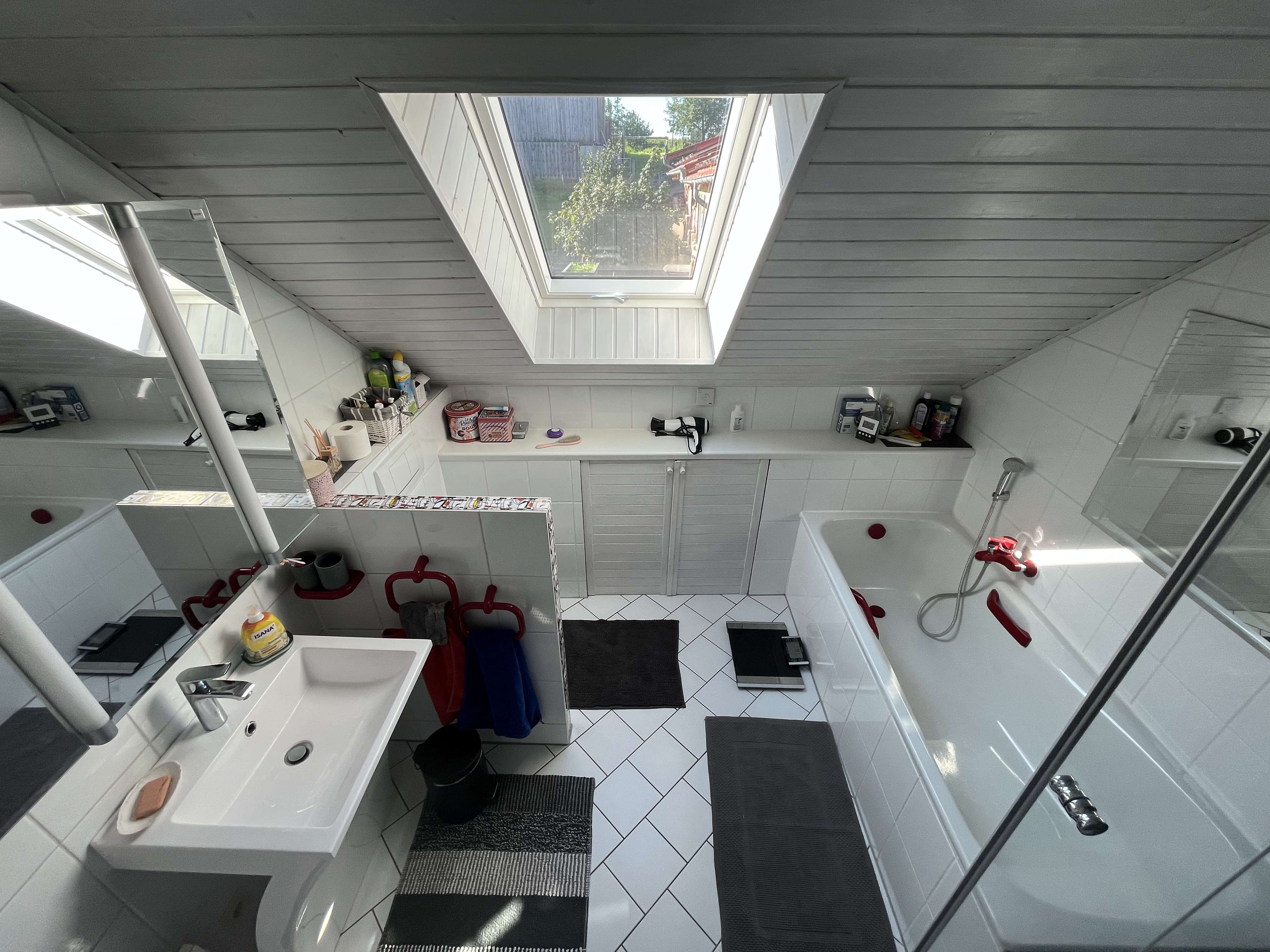 Immobilie in Horrweiler - Geräumiges Bauernhaus mit 10 Zimmern in Horrweiler - Bild 1