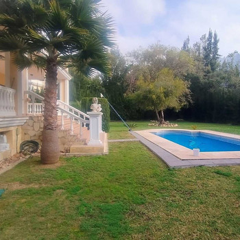 Exklusive freistehende Villa in Hacienda Las Chapas, einer der prestigeträchtigsten Gegenden von Mar