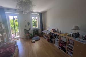 Lebendiges Viertel in Dresden: 3-Zimmer-Wohnung mit 2 Balkonen – Königsbrücker Straße 26B, 1099 Äußere Neustadt, Dresden – Vorschaubild 2