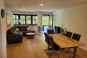 Stilvolle 3-Zimmer-Wohnung mit neuer Inselküche, TG und Balkon – Waldtruderinger Straße 58, 81827 Waldtrudering, München – Vorschaubild 2