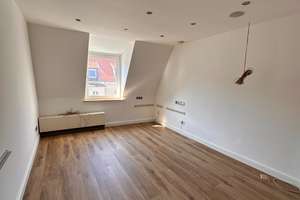 Tolle DG-Wohnung mit Aufzug, Küche und großer Terrasse – Schillingstraße 25, 44139 Westfalenhalle, Dortmund – Vorschaubild 8