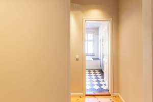 2-Zimmer-Altbau-Klassiker mit Balkon in der Winsstraße – 10405 Prenzlauer Berg, Berlin – Vorschaubild 12