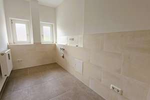 Großzügige 5-Raumwohnung mit ca. 125 m² Wohnfläche – frisch saniert und familienfreundlich – Stephensonstraße 9, 2708 Löbau – Vorschaubild 11