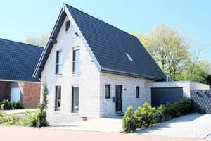 Exklusives freistehendes Neubauhaus mit A+ Effizienz – in begehrter Wohnlage – Prinz-Claus-Straße 58, 46446 Emmerich am Rhein – Vorschaubild 1