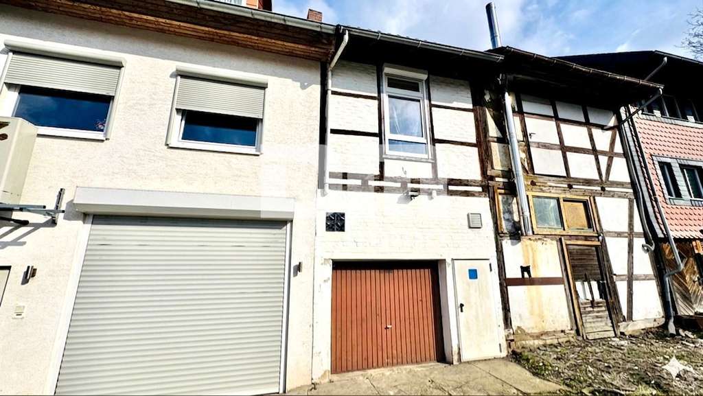 Immobilie in Northeim - Historisches Fachwerk-Ensemble mit Renditepotenzial in zentraler Lage von Northeim - Bild 1