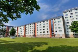 ++ Helle & moderne 2-Zimmer-Wohnung mit Parkett, Balkon & Fußbodenheizung ++