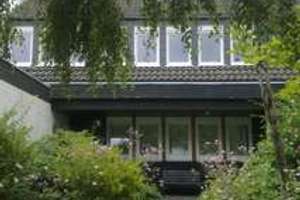 Komf. Maisonette-Wohnung mit großem Balkon in einem gepfl. Haus mit nur 3 WE in Do-Sölderholz