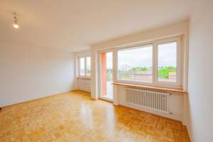 Panoramablick 7. Stock. Gepflegte 2-Raum-Wohnung in Schwabing-West – Klausingweg 2, 80797 Am Luitpoldpark, München – Vorschaubild 5
