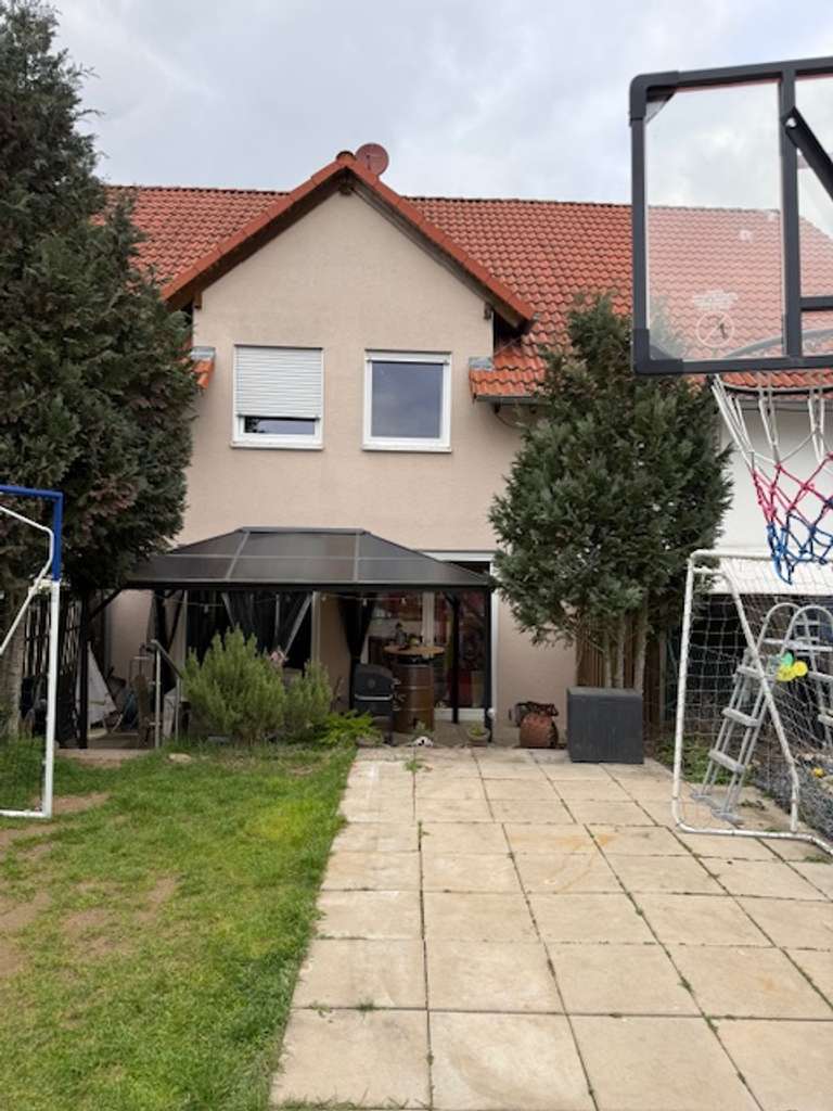 Immobilie in Weingarten (Pfalz) - Gepflegte Doppelhaushälfte mit 5 Zimmern in Weingarten (Pfalz) - Bild 1