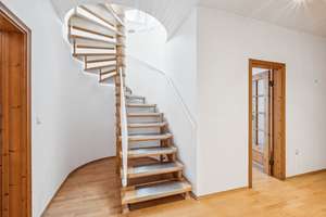 LENAU - Penthouse-Altbautraum auf 2 Etagen in der Nähe des Moltkeplatzes – Die vollständige Adresse der Immobilie erhältst du vom Anbieter., 30163 List, Hannover – Vorschaubild 8