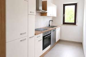 Frisch Renovierte 2 Zimmer Wohnung in Dresden | EBK + BALKON + TIEFGARAGE