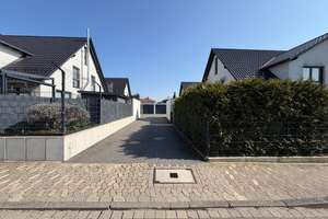 Elegante Doppelhaushälfte mit Garage in Wolfsburg – Die vollständige Adresse der Immobilie erhältst du vom Anbieter., 38448 Vorsfelde, Wolfsburg – Vorschaubild 2