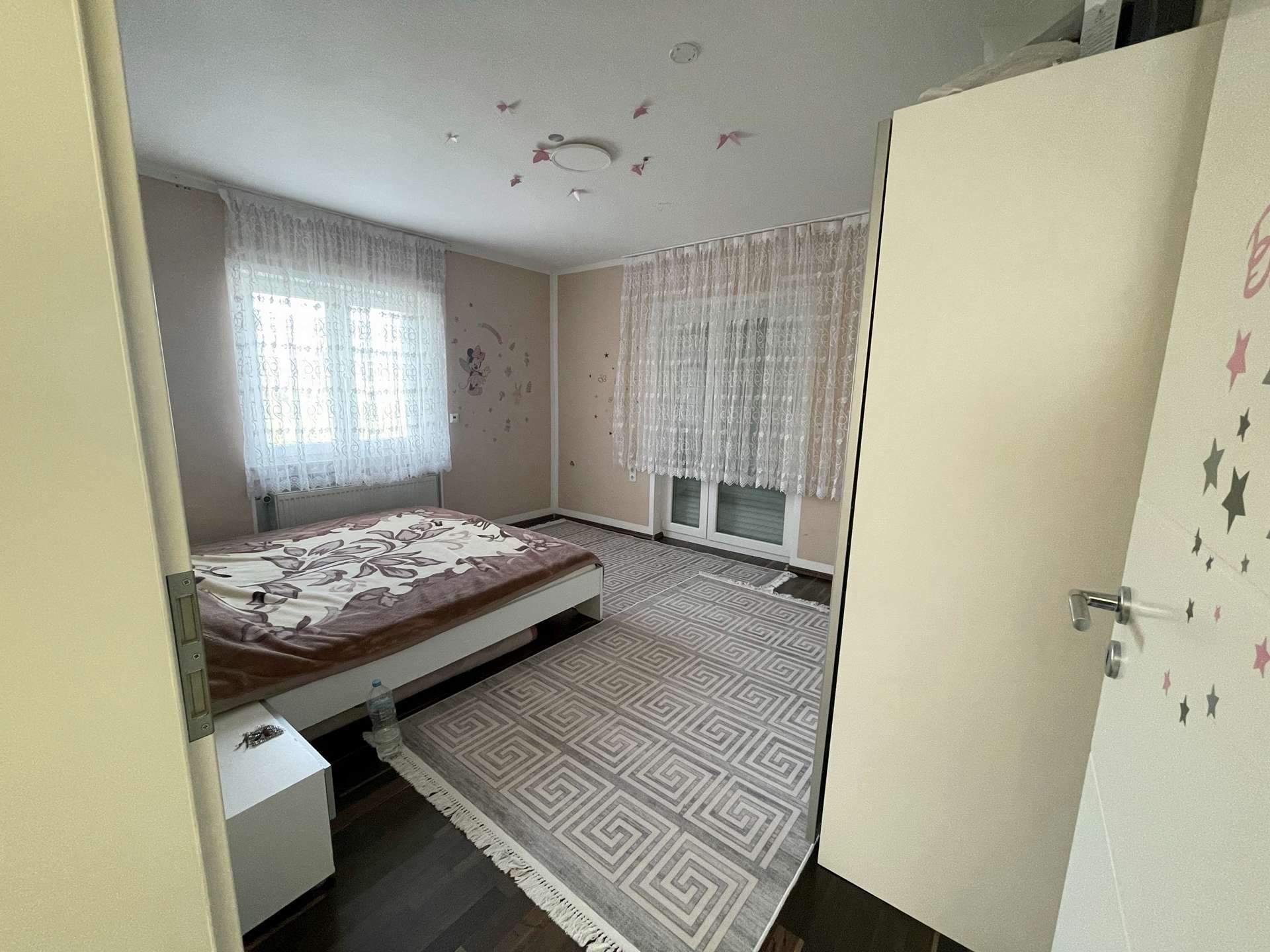 Immobilie in Lollar - ANGEBOT! Sehr schönes Einfamilienhaus mit Panaromablick, Parterre-Wohnung und Lagerfläche in Lollar - Bild 10