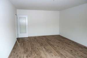 Stimmungsvolles Raumprogramm mit sonnigem Balkon in Köln-Dünnwald – Die vollständige Adresse der Immobilie erhältst du vom Anbieter., 51069 Dünnwald, Köln – Vorschaubild 3