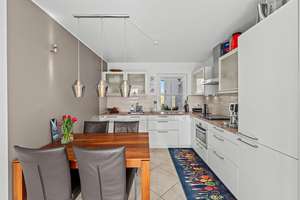 Alpenpanorama in Meersburg! 
Wunderschöne Erdgeschosswohnung mit Terrasse – Die vollständige Adresse der Immobilie erhältst du vom Anbieter., 88709 Meersburg – Vorschaubild 12