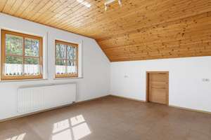 Umgeben von einem Biotop: Einfamilienhaus mit Einliegerwohnung in ruhiger und zentrale Lage – Die vollständige Adresse der Immobilie erhältst du vom Anbieter., 85051 Südwest, Ingolstadt – Vorschaubild 16