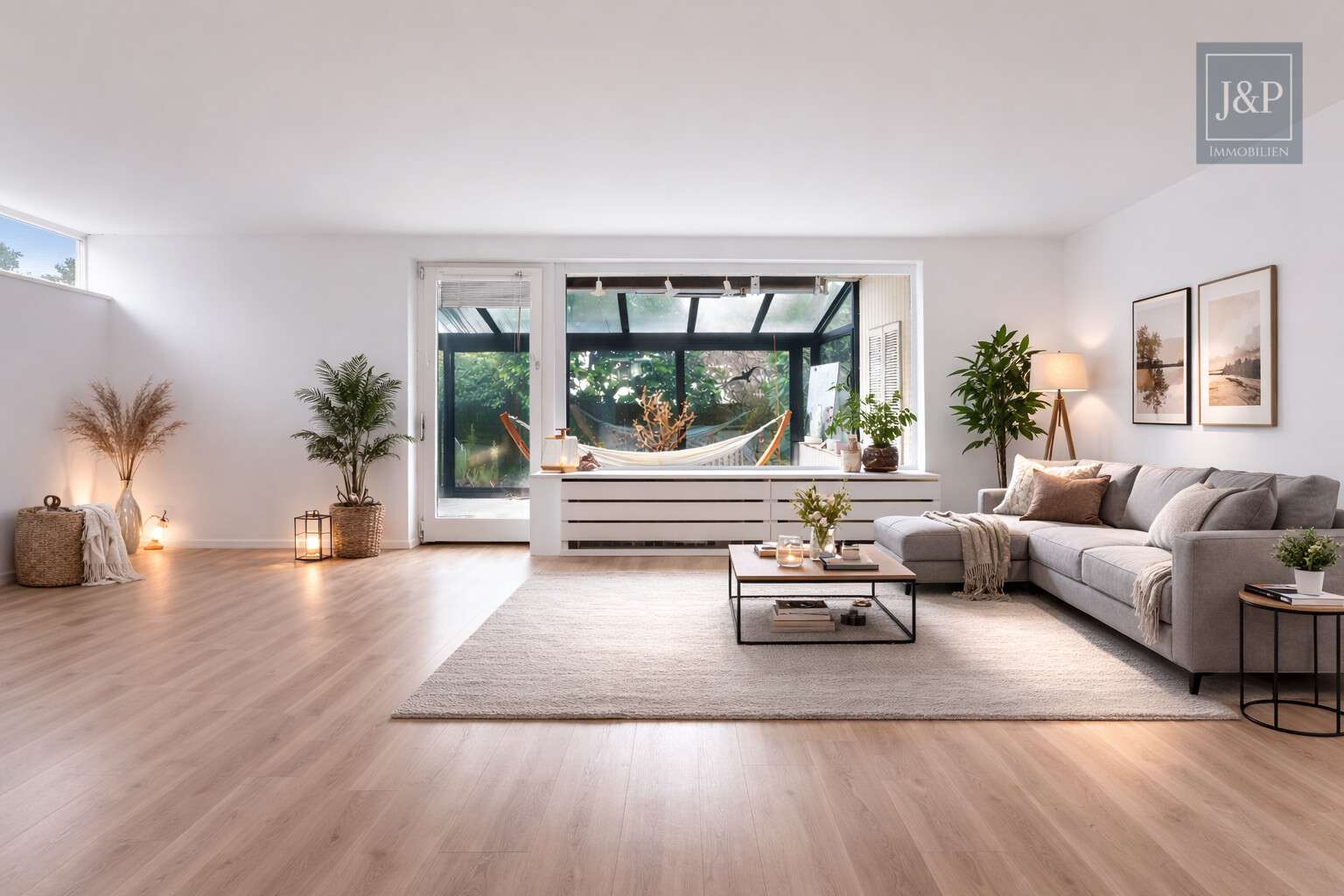 Seltene Gelegenheit: Sanierungsbedürftige DHH am Kapellenberg mit Blick auf Frankfurter Skyline, Main Taunus Kreis – Bild 3