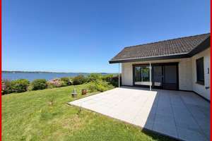 Gepflegter Bungalow in traumhafter Schleilage - Wohnen mit unverwechselbarem Wasserblick