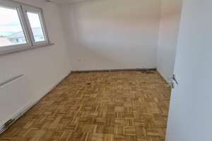 Modernes Wohnen auf höchstem Niveau – Frisch sanierte 3-Zimmer-Wohnung mit Balkon! – Sturmbühlstraße 75, 78054 Schwenningen, Villingen-Schwenningen – Vorschaubild 3