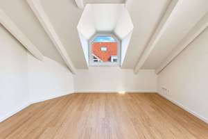 Exklusive Maisonette in Stuttgart-Riedenberg – Lichtdurchflutet, 2 Balkone & TG-Stellplatz – 70619 Riedenberg, Stuttgart – Vorschaubild 12