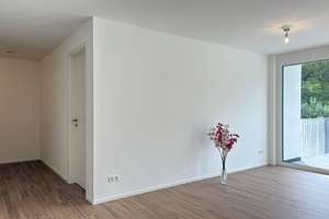 Moderne 2-Zimmer-Neubau-Wohnung mit Küche, Balkon und 2 Stellplätzen in Nürtingen-Oberensingen – 72622 Nürtingen – Vorschaubild 6