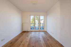 Dachgeschoss mit zwei Terrassen, Aufzug und Stellplatz – Die vollständige Adresse der Immobilie erhältst du vom Anbieter., 14167 Lichterfelde, Berlin – Vorschaubild 3
