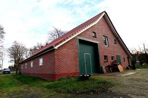 EFH * Fehnhaus * 5 ZKB * saniert * große Scheune * vermietet * Ausbaureserve * – Die vollständige Adresse der Immobilie erhältst du vom Anbieter., 26676 Barßel – Vorschaubild 6