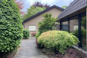 Repräsentative Villa auf einem 1,5 ha großen, parkähnlichem Grundstück – Die vollständige Adresse der Immobilie erhältst du vom Anbieter., 37120 Bovenden – Vorschaubild 8