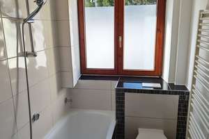 Frisch renovierte 2‑Zimmer‑Wohnung mit Garage in Augsburg‑Lechhausen – Ernst-Moritz-Arndt-Straße 25b, 86167 Lechhausen-West, Augsburg – Vorschaubild 11