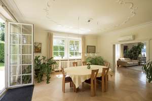 Großzügige Familienoase in bester Wohnlage – Die vollständige Adresse der Immobilie erhältst du vom Anbieter., 70184 Gänsheide, Stuttgart – Vorschaubild 6