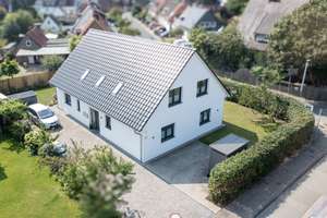 Zweifamilienhaus im KFW 55 Standard in bevorzugter Lage zu verkaufen – Die vollständige Adresse der Immobilie erhältst du vom Anbieter., 29227 Celle – Vorschaubild 1