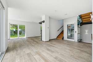 Krefeld-Uerdingen! Stilvolles Familiendomizil mit hochwertigster Ausstattung und Südgarten! – Die vollständige Adresse der Immobilie erhältst du vom Anbieter., 47829 Uerdingen, Krefeld – Vorschaubild 4