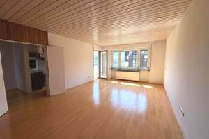 Wohnung in zentrumsnaher Lage mit Balkon, Garage und Mansardenzimmer – Einziehen und wohlfühlen – Die vollständige Adresse der Immobilie erhältst du vom Anbieter., 56073 Rauental, Koblenz – Vorschaubild 3