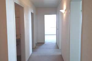 RT-Sondelf.-Kinderfreundliche 4-5 Zi.-Whg. mit toller Aussicht ins Grüne, 2 Balkone, Aufzug+Garage.. – Die vollständige Adresse der Immobilie erhältst du vom Anbieter., 72766 Sondelfingen, Reutlingen – Vorschaubild 10