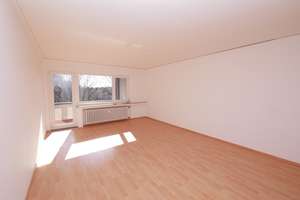 Rarität in Buer: Renovierte 4,5-Zimmer-Dachgeschoss-Wohnung mit Balkon und Stellplatz zu vermieten – Vom-Stein-Str. 3, 45894 Buer, Gelsenkirchen – Vorschaubild 2