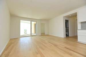 IPANEMA - helle 4 Zimmer mit 2 Bädern, EBK und Parkett – Sydneystraße 30, 22297 Winterhude, Hamburg – Vorschaubild 3
