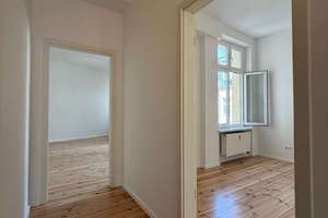 Bezugsfreie, große 3-Zimmer-Altbauwohnung mit Wohnküche, 2 Balkonen & Fahrstuhl – ideal für Familien – Berliner Allee 253, 13088 Weißensee, Berlin – Vorschaubild 12