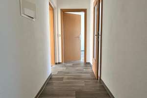 Ruhig gelegene 3-Raum Wohnung mit Balkon – Friedrich-Ludwig-Jahn-Straße 15, 39240 Calbe (Saale) – Vorschaubild 3