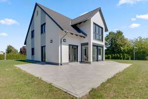 Hochwertiger Neubau! Energieeffizientes Architektenhaus mit Privatsphäre auf großem Grundstück – Die vollständige Adresse der Immobilie erhältst du vom Anbieter., 95503 Hummeltal – Vorschaubild 14
