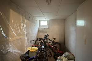 Idyllisches Zweifamilienhaus mit großzügigem Grundstück – Die vollständige Adresse der Immobilie erhältst du vom Anbieter., 70563 Österfeld, Stuttgart – Vorschaubild 29