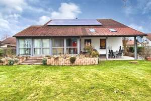 Platz für Alle: Viel Raum für Familienleben – Die vollständige Adresse der Immobilie erhältst du vom Anbieter., 84100 Niederaichbach – Vorschaubild 3