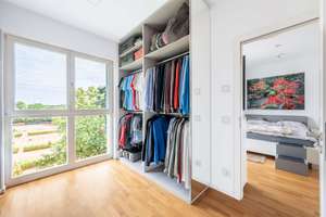 Penthouse-Feeling im Grünen: Großzügige 4-Zimmer-Wohnung mit Terrasse und Balkon in Berlin-Britz – Die vollständige Adresse der Immobilie erhältst du vom Anbieter., 12347 Britz, Berlin – Vorschaubild 17