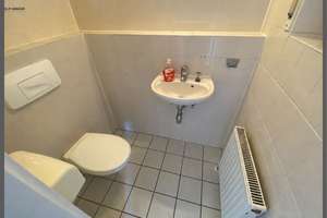 Helle 2-Zimmer-Wohnung mit Südbalkon, Einbauküche und Tiefgaragenstellplatz in Heilbronn – Die vollständige Adresse der Immobilie erhältst du vom Anbieter., 74072 Heilbronn, Heilbronn – Vorschaubild 2