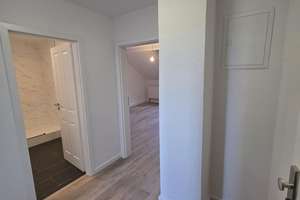 Sorfort frei !!! 2-Zi. ETW im Dachgeschoss - Top Lage !!!