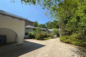 Charmante Ensemblevilla auf großem  Grundstück in begehrter Toplage in  Grünwald bei München – Dr. Max-Straße 73, 82031 München (Kreis) – Vorschaubild 6